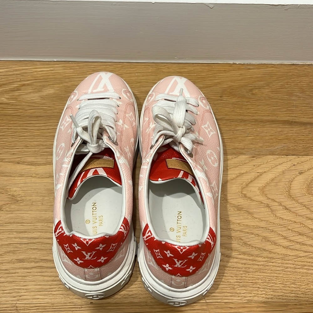Louis Vuitton pink time out trainer sneaker - Picture 3 of 3